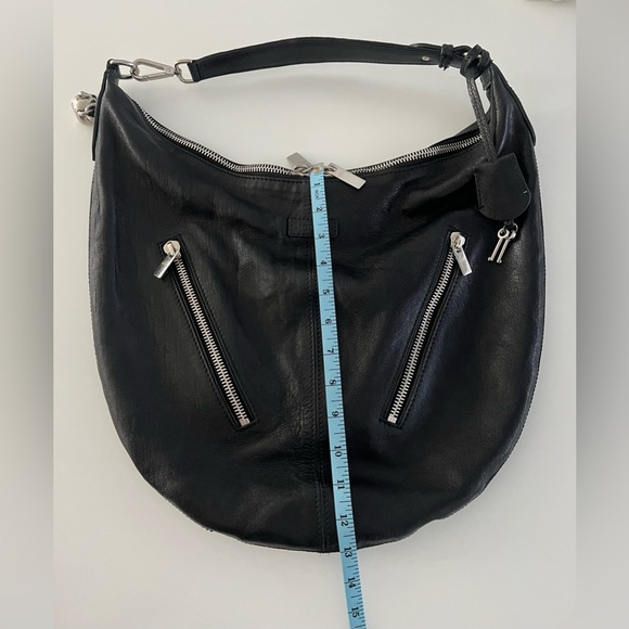 Alexander McQueen leather bag - Picture 3 of 9